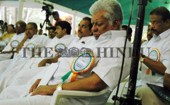 Image Id : 5310095 <span>Date : 2005-07-23 <span>Category : Politics</span>