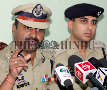 Image Id : 5331911 <span>Date : 2005-05-27 <span>Category : Crime Law and Justice</span>