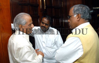 Image Id : 5366297 <span>Date : 2005-08-03 <span>Category : Politics</span>