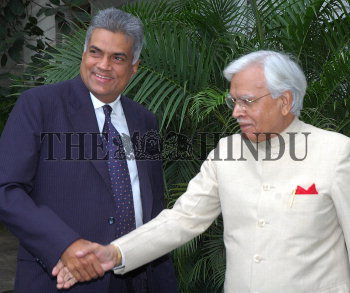 Image Id : 5460338 <span>Date : 2005-08-18 <span>Category : Politics</span>