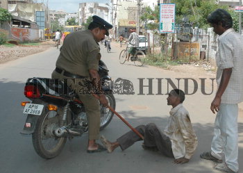 Image Id : 5571206 <span>Date : 2005-09-05 <span>Category : Crime Law and Justice</span>