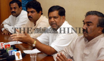 Image Id : 5576390 <span>Date : 2005-09-06 <span>Category : Politics</span>