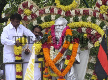 Image Id : 5650780 <span>Date : 2005-09-17 <span>Category : Politics</span>