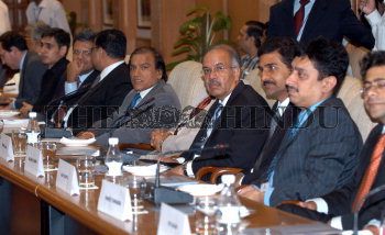 Image Id : 5717898 <span>Date : 2005-09-27 <span>Category : Economy Business and Finance</span>