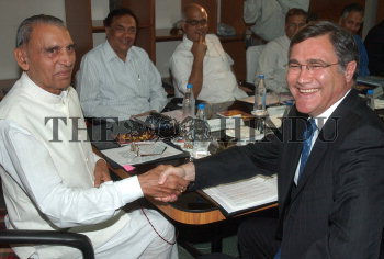Image Id : 5759361 <span>Date : 2005-10-03 <span>Category : Politics</span>