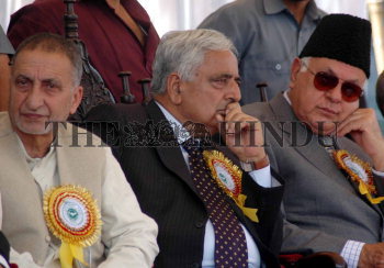 Image Id : 5759915 <span>Date : 2005-10-03 <span>Category : Politics</span>