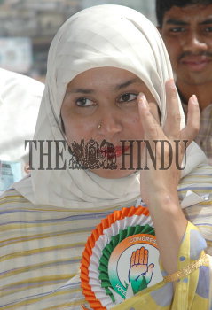 Image Id : 5761065 <span>Date : 2005-10-03 <span>Category : Politics</span>