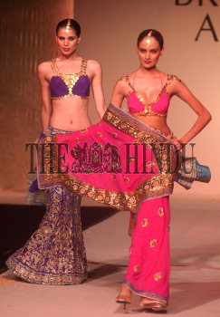 Image Id : 5788801 <span>Date : 2005-10-06 <span>Category : Arts Culture and Entertainment</span>