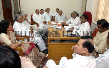Image Id : 5812893 <span>Date : 2005-10-10 <span>Category : Politics</span>