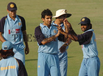 Image Id : 5828035 <span>Date : 2005-10-13 <span>Category : Sport</span>