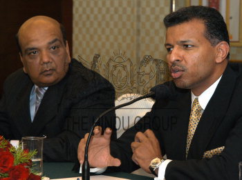 Image Id : 5842056 <span>Date : 2005-10-15 <span>Category : Economy Business and Finance</span>