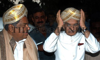 Image Id : 5853423 <span>Date : 2005-10-17 <span>Category : Politics</span>