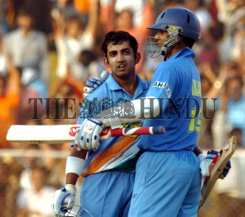 Image Id : 6001582 <span>Date : 2005-11-06 <span>Category : Sport</span>
