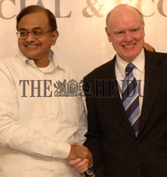 Image Id : 6024458 <span>Date : 2005-11-09 <span>Category : Economy Business and Finance</span>
