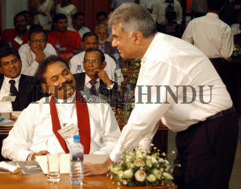 Image Id : 6048140 <span>Date : 2005-11-12 <span>Category : Politics</span>
