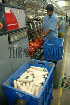 Image Id : 6052740 <span>Date : 2005-11-12 <span>Category : Economy Business and Finance</span>