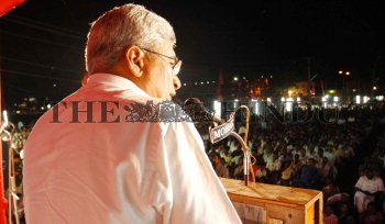 Image Id : 6067480 <span>Date : 2005-11-15 <span>Category : Politics</span>