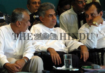 Image Id : 6118960 <span>Date : 2005-11-20 <span>Category : Politics</span>
