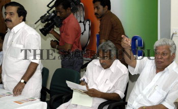 Image Id : 6213051 <span>Date : 2005-12-02 <span>Category : Politics</span>