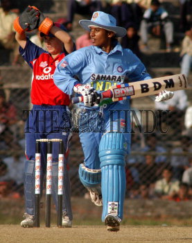 Image Id : 6228131 <span>Date : 2005-12-04 <span>Category : Sport</span>