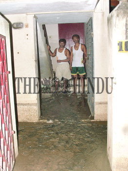 Image Id : 6250601 <span>Date : 2005-12-07 <span>Category : Disaster and Accident</span>