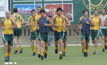 Image Id : 6318435 <span>Date : 2005-12-15 <span>Category : Sport</span>