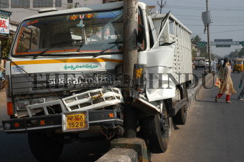 Image Id : 6513567 <span>Date : 2006-01-09 <span>Category : Disaster and Accident</span>