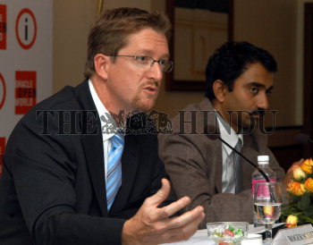 Image Id : 6513939 <span>Date : 2006-01-09 <span>Category : Economy Business and Finance</span>