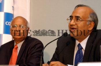 Image Id : 6538814 <span>Date : 2006-01-12 <span>Category : Economy Business and Finance</span>