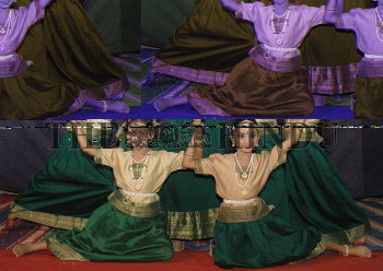 Image Id : 6574561 <span>Date : 2006-01-17 <span>Category : Arts Culture and Entertainment</span>