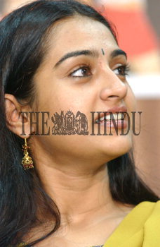 laya telugu actresd kids laya telugu actresd kids
