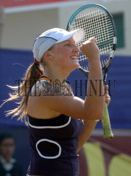 Image Id : 6735472 <span>Date : 2006-02-04 <span>Category : Sport</span>