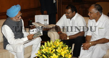Image Id : 6830376 <span>Date : 2006-02-14 <span>Category : Politics</span>