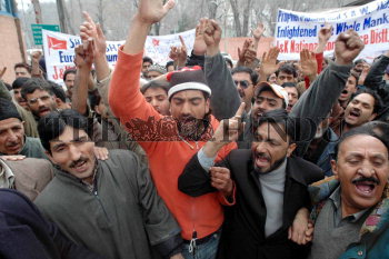 Image Id : 6871776 <span>Date : 2006-02-18 <span>Category : Politics</span>