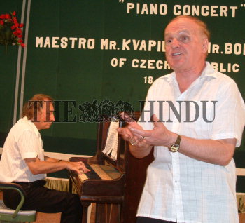 Image Id : 6881729 <span>Date : 2006-02-19 <span>Category : Arts Culture and Entertainment</span>
