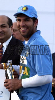 Image Id : 6883021 <span>Date : 2006-02-19 <span>Category : Sport</span>