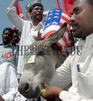 Image Id : 6987373 <span>Date : 2006-03-02 <span>Category : Politics</span>