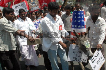 Image Id : 6987376 <span>Date : 2006-03-02 <span>Category : Politics</span>