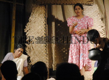 Image Id : 7098931 <span>Date : 2006-03-14 <span>Category : Arts Culture and Entertainment</span>