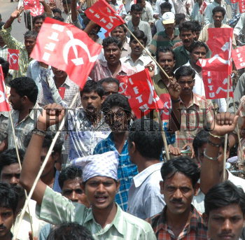 Image Id : 7108264 <span>Date : 2006-03-15 <span>Category : Labour</span>