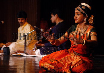 Image Id : 7211600 <span>Date : 2006-03-25 <span>Category : Arts Culture and Entertainment</span>