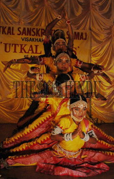 Image Id : 7305974 <span>Date : 2006-04-02 <span>Category : Arts Culture and Entertainment</span>