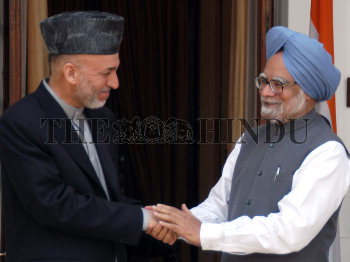 Image Id : 7410985 <span>Date : 2006-04-10 <span>Category : Politics</span>
