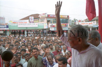 Image Id : 7441980 <span>Date : 2006-04-13 <span>Category : Politics</span>