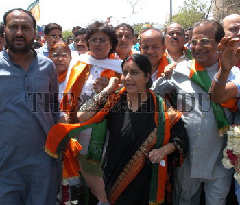 Image Id : 7456633 <span>Date : 2006-04-14 <span>Category : Politics</span>