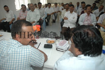 Image Id : 7465877 <span>Date : 2006-04-15 <span>Category : Politics</span>