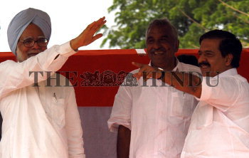 Image Id : 7512639 <span>Date : 2006-04-19 <span>Category : Politics</span>