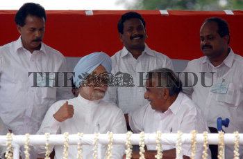Image Id : 7512640 <span>Date : 2006-04-19 <span>Category : Politics</span>