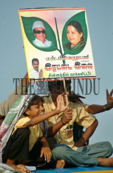 Image Id : 7545910 <span>Date : 2006-04-21 <span>Category : Politics</span>