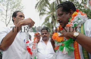 Image Id : 7592828 <span>Date : 2006-04-25 <span>Category : Politics</span>